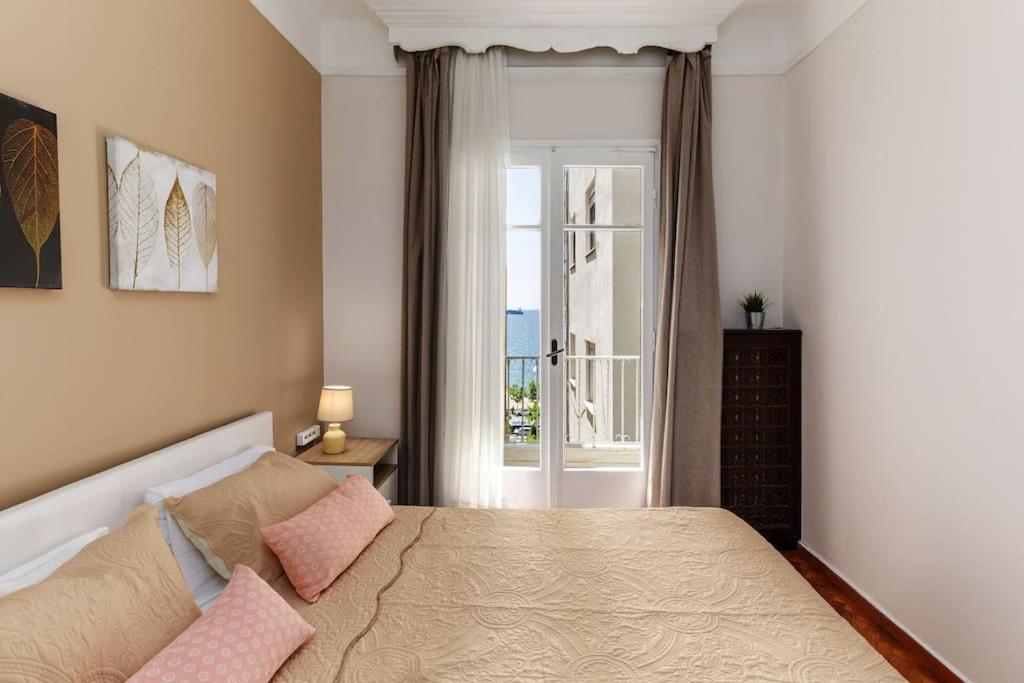 Best Location 3 Bedroom Apartment With View Салоники Экстерьер фото